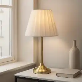 Exclusieve Aanbieding Klassieke tafellamp messing, Jivan, met schakelaar | Lampgigant.nl